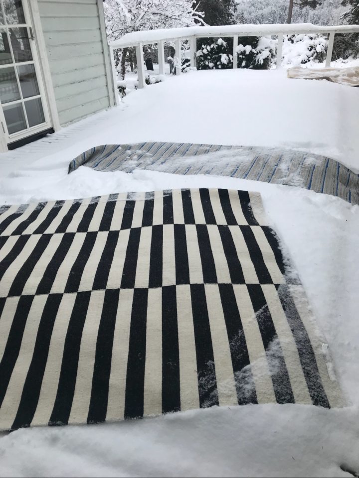 mattor i snö