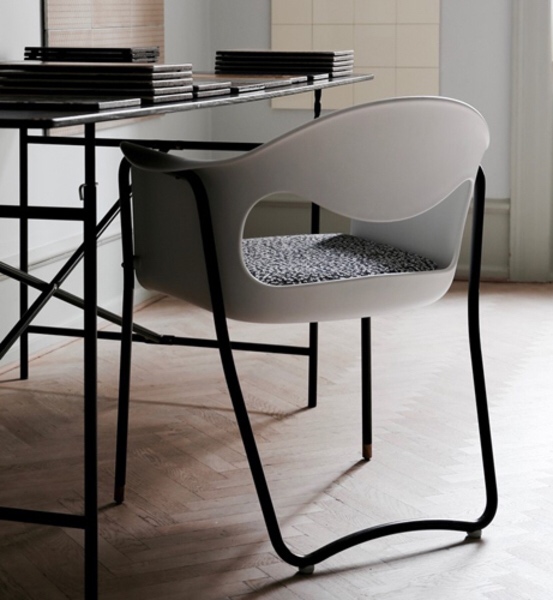 6. The modern art chair av FinnJuhl, 1949. | Stolen formgavs för en designtävling som hölls av the Museum of Modern Art i USA. Foto: Danish Design Museum